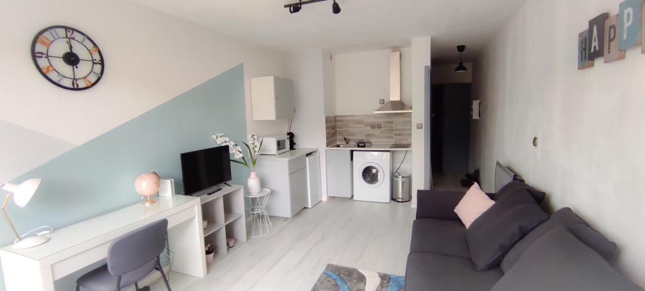 Studio 26M2 Centre Ville Renove Avec Parking Prive La Grande-Motte Zewnętrze zdjęcie